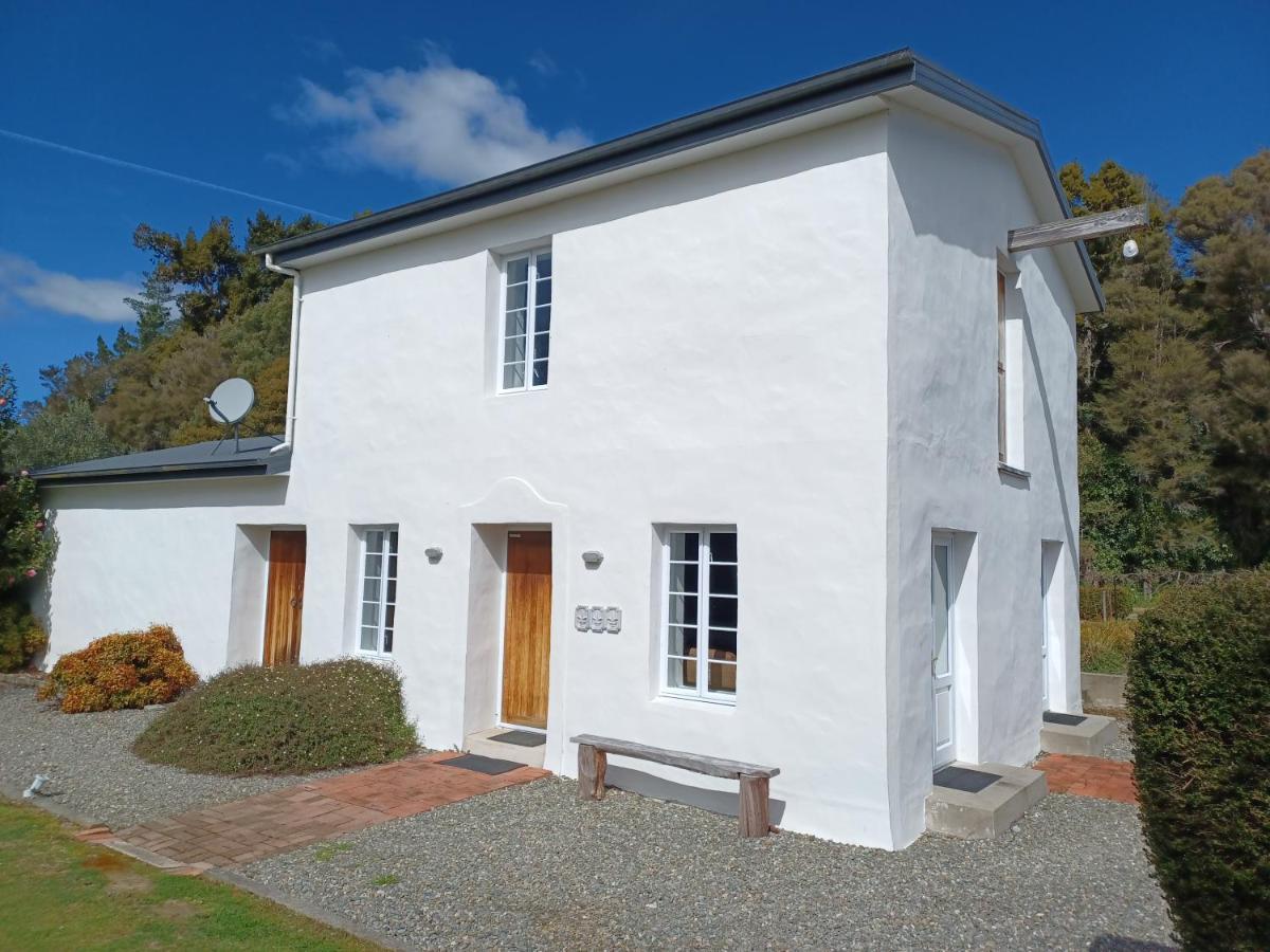 Pirita Vineyard Cottage. Upper Moutere Екстериор снимка