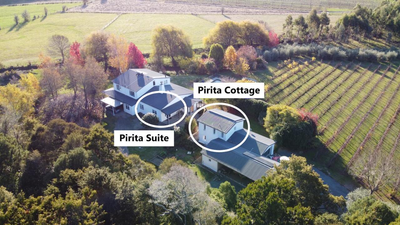 Pirita Vineyard Cottage. Upper Moutere Екстериор снимка