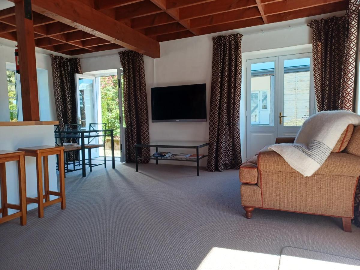 Pirita Vineyard Cottage. Upper Moutere Екстериор снимка